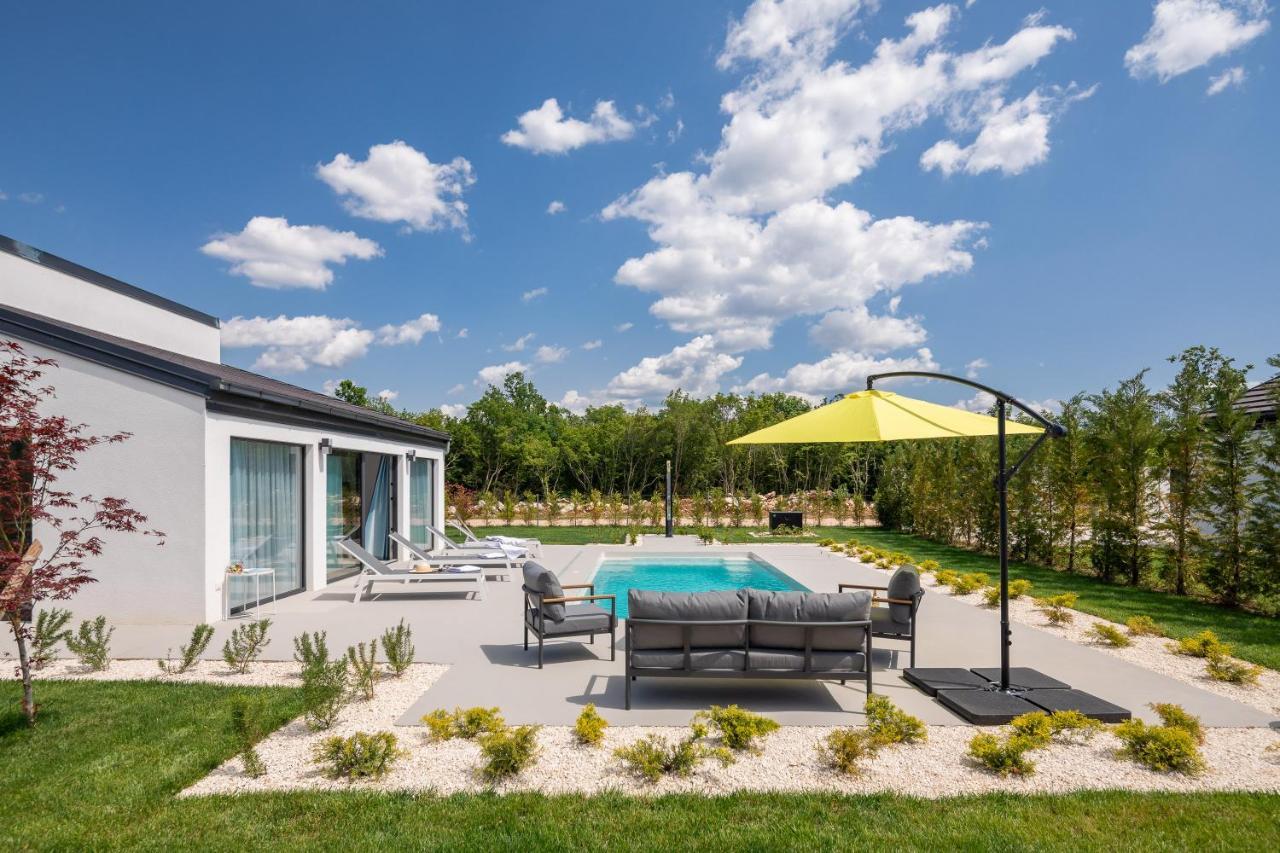 Bandelli Villas Oklaj エクステリア 写真