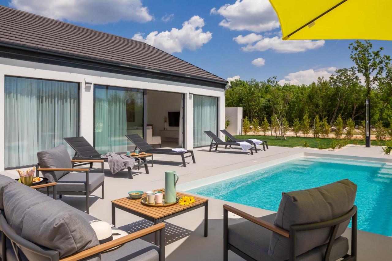 Bandelli Villas Oklaj エクステリア 写真