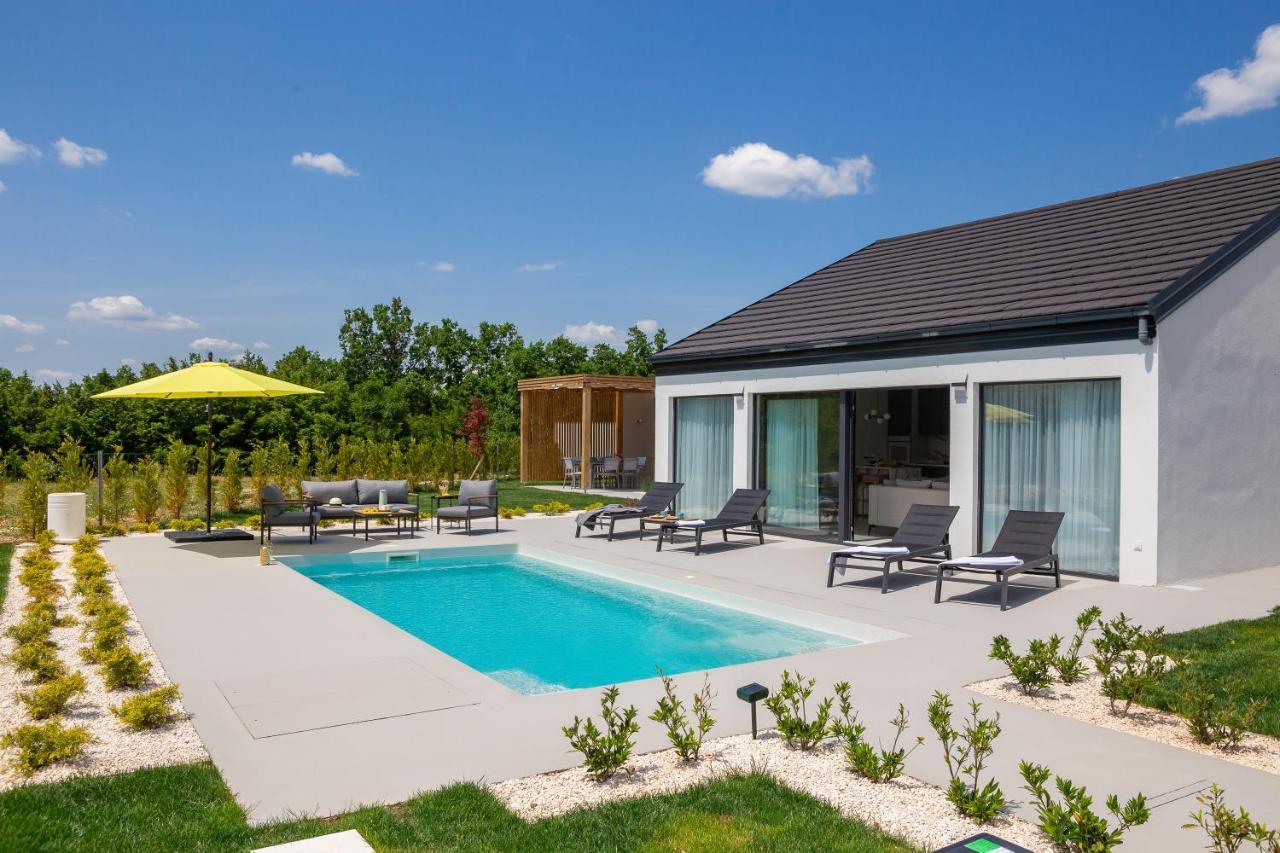 Bandelli Villas Oklaj エクステリア 写真