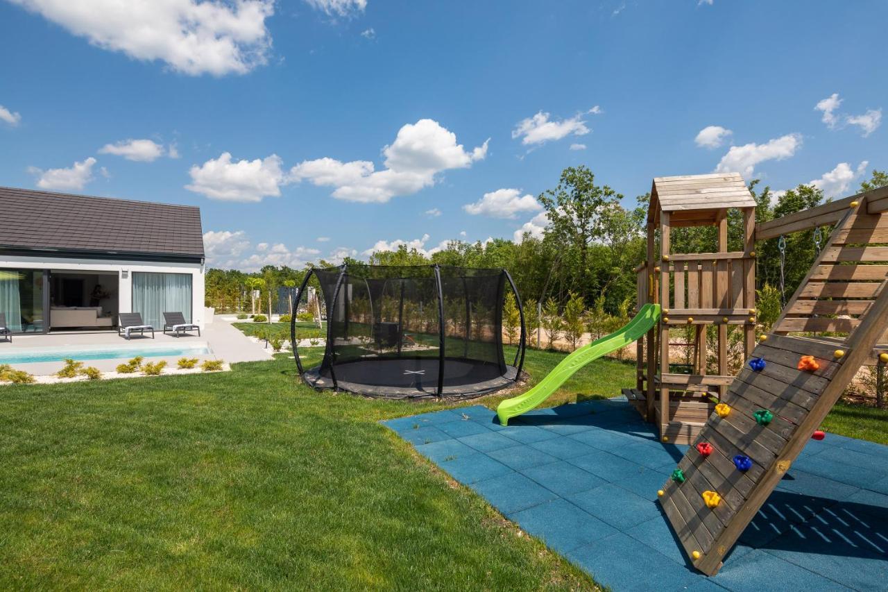 Bandelli Villas Oklaj エクステリア 写真