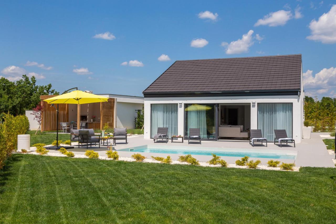 Bandelli Villas Oklaj エクステリア 写真