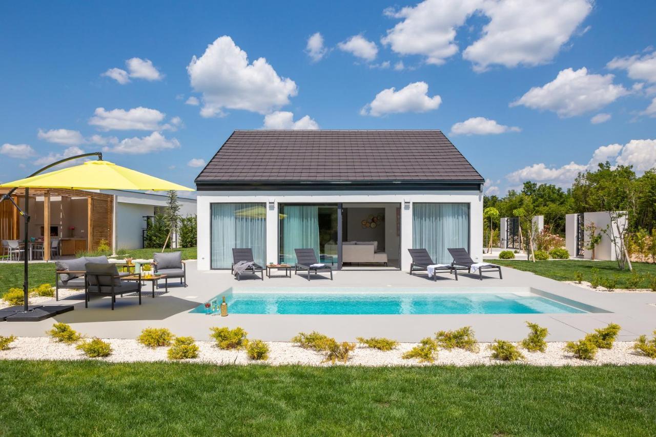 Bandelli Villas Oklaj エクステリア 写真
