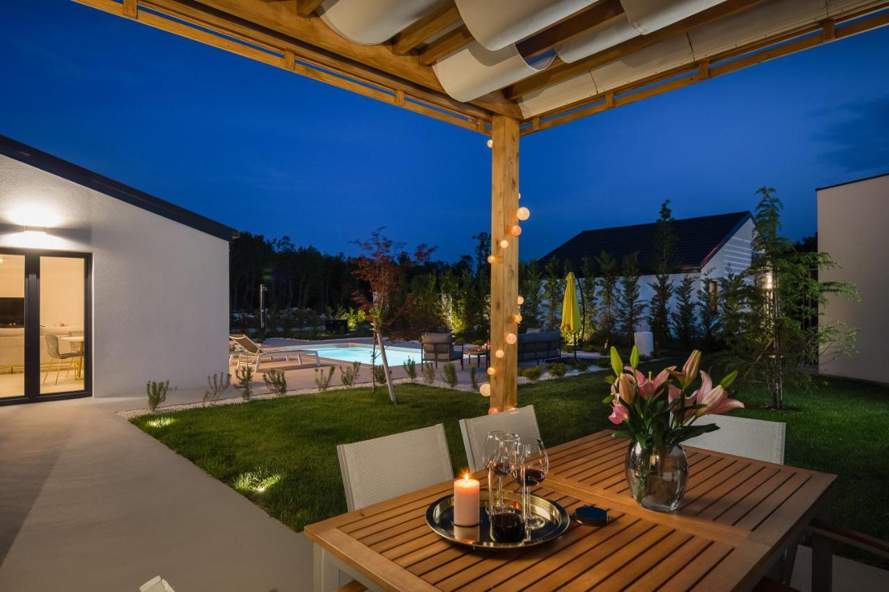 Bandelli Villas Oklaj エクステリア 写真