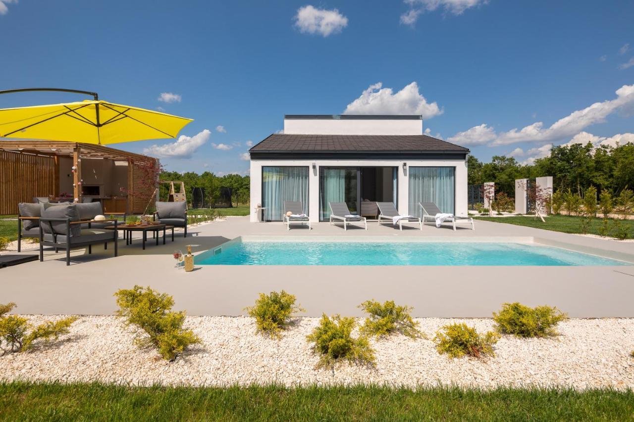 Bandelli Villas Oklaj エクステリア 写真