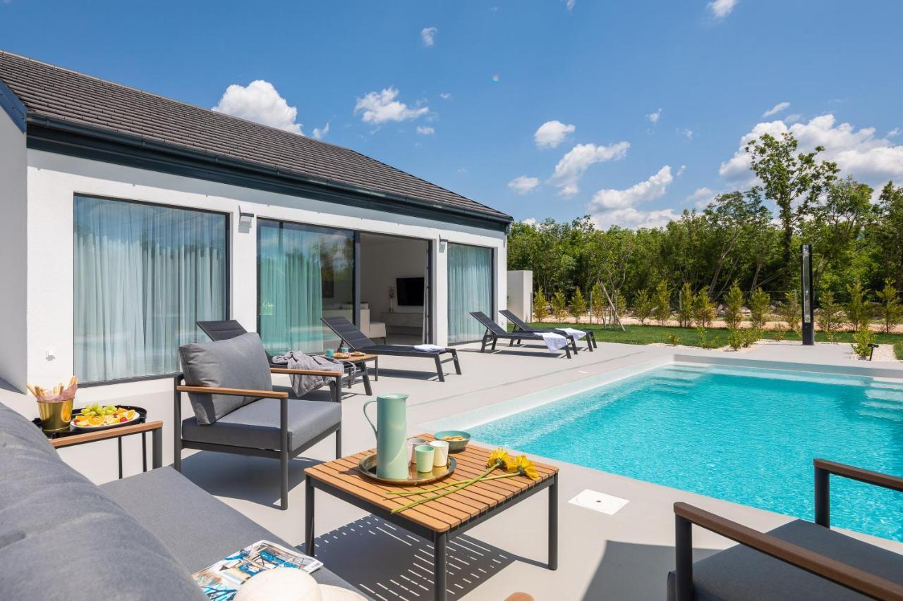 Bandelli Villas Oklaj エクステリア 写真