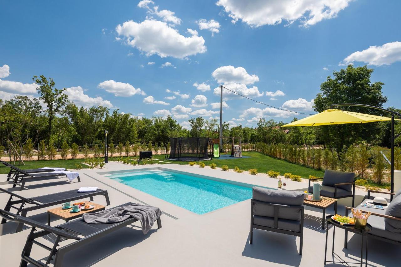 Bandelli Villas Oklaj エクステリア 写真