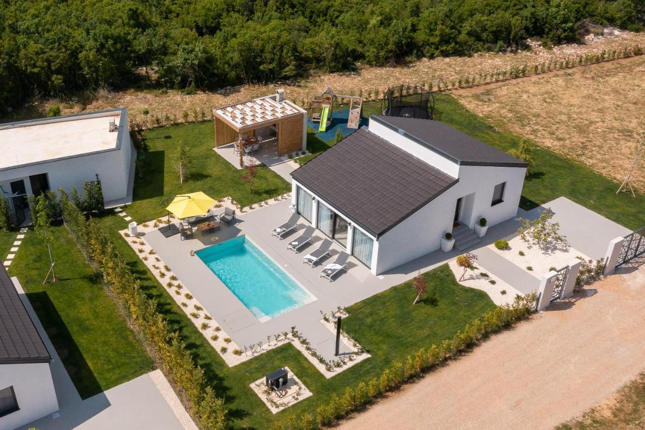 Bandelli Villas Oklaj エクステリア 写真