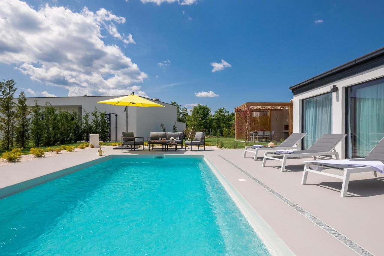 Bandelli Villas Oklaj エクステリア 写真
