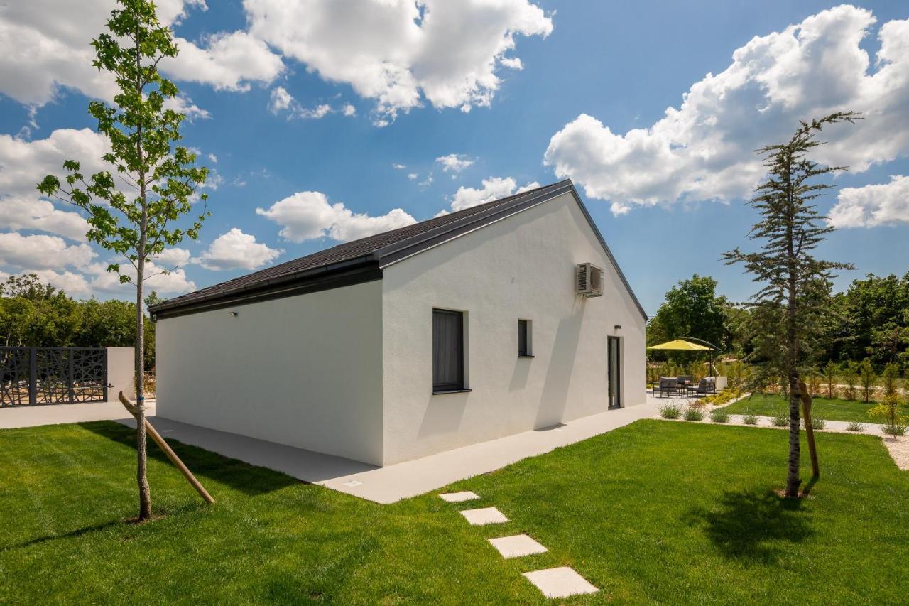 Bandelli Villas Oklaj エクステリア 写真